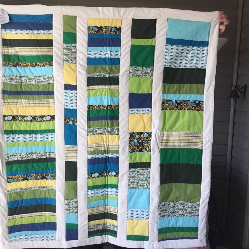 Handmade Quilt Colors of the Carolinas - Picture 2 of 16
